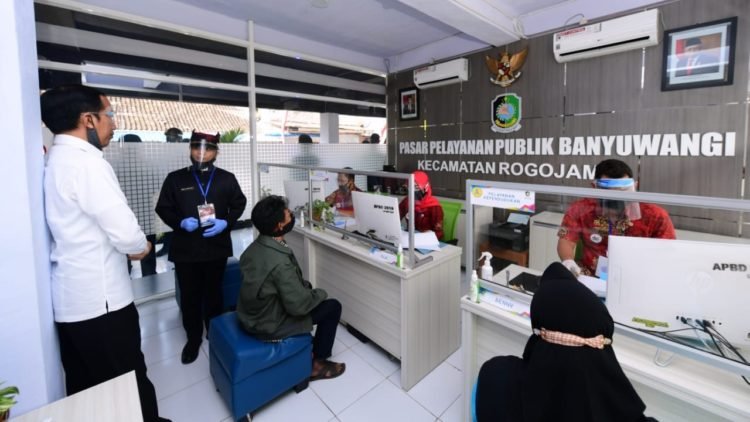 Presiden Jokowi Tinjau Pasar Pelayanan Publik di Banyuwangi