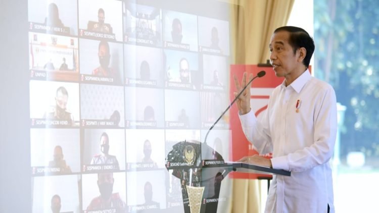 Presiden Ingatkan TNI-Polri Soal Dampak Pandemi pada Situasi Geopolitik