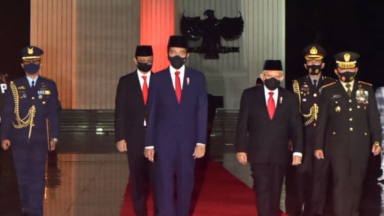 Presiden Jokowi Pimpin Apel Kehormatan dan Renungan Suci di TMP Kalibata