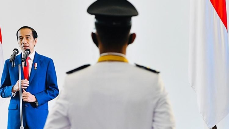 Presiden Lantik 881 Pamong Praja Muda Lulusan IPDN Tahun 2020 secara Virtual