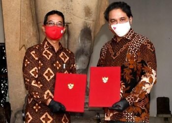 Sekretariat Presiden Serahkan Keris Pusaka ke Museum Nasional Indonesia