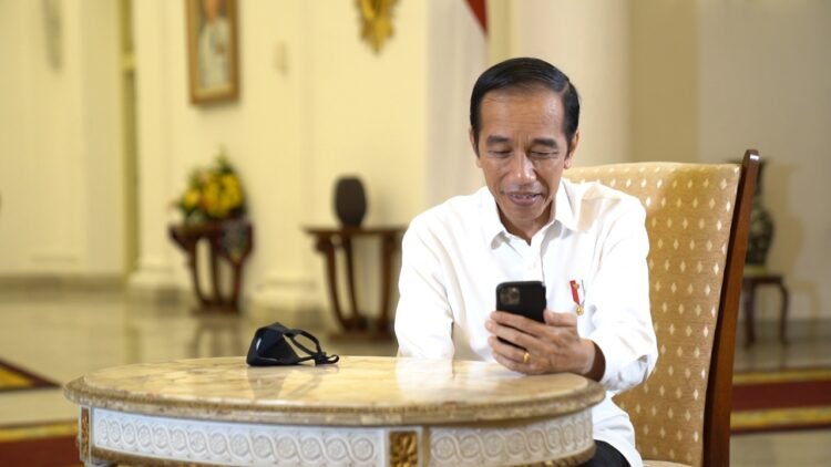 Berbincang dengan Dokter Paru, Presiden: Saya Bisa Bayangkan Betapa Berat Tangani Covid-19