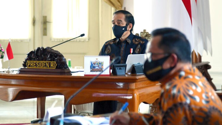Presiden Instruksikan Pemerintah Daerah Waspadai Tren Penyebaran Covid-19