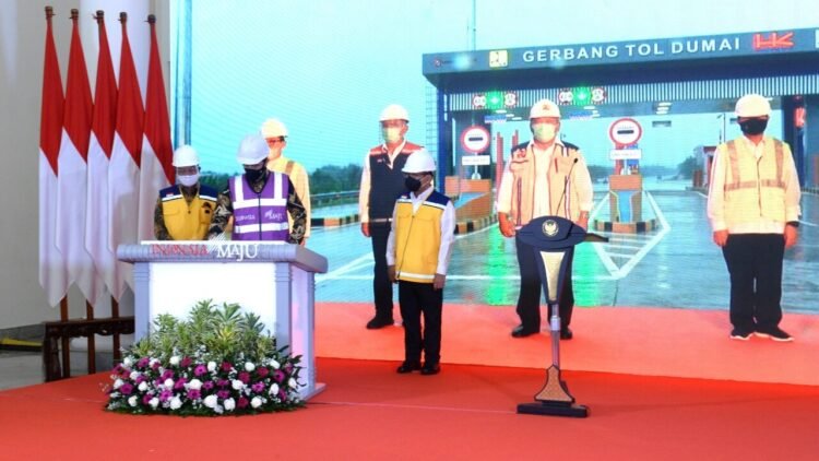 Presiden Jokowi Resmikan Tol Pekanbaru-Dumai Sepanjang 131,5 Kilometer