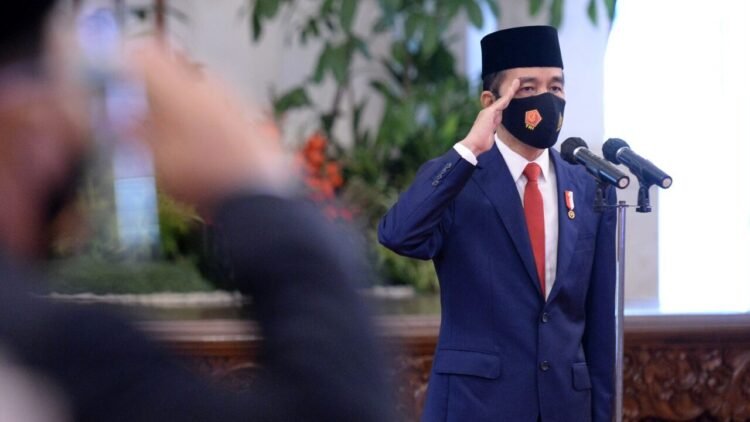 Presiden Jokowi Pimpin Upacara Peringatan ke-75 Hari TNI