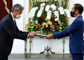 Presiden Jokowi Terima Surat Kepercayaan Tujuh Duta Besar Negara Sahabat