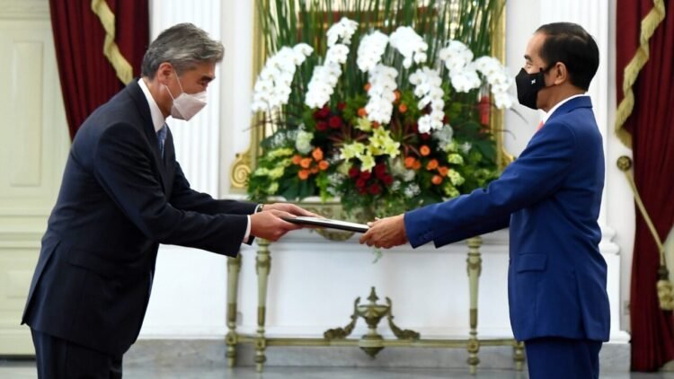 Presiden Jokowi Terima Surat Kepercayaan Tujuh Duta Besar Negara Sahabat