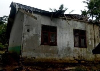 Madrasah Di Wanasalam Ambruk Saat KBM