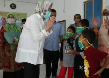 Airin Resmikan TBM Nirwana Ciputat Timur