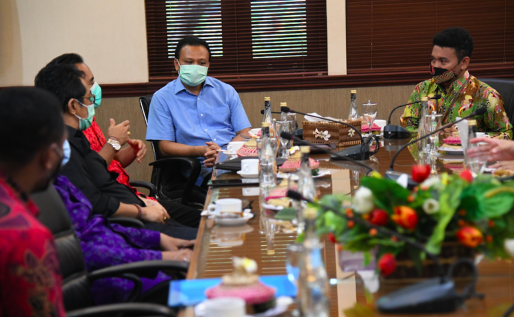 Bertemu Sekda Provinsi Bali, Stafsus Presiden Billy Mambrasar Bahas Manajemen Talenta Muda