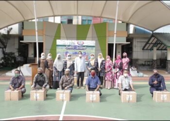 Majelis BKOMS Al Azhar BSD Bagikan Bantuan Kepada Ratusan Warga Tak Mampu