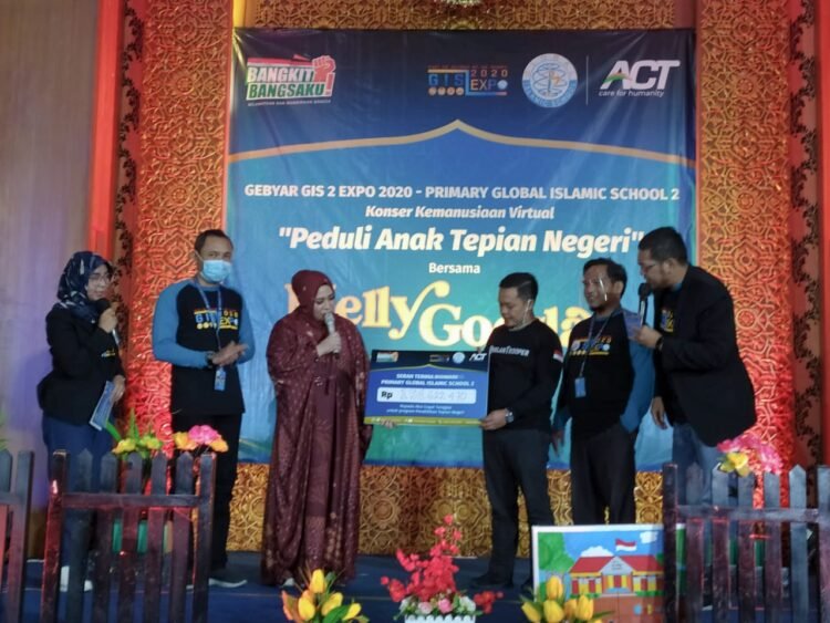 Melly Goeslaw Meriahkan Konser Kemanusiaan Peduli Anak Tepian Negeri