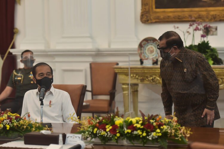 Pimpin Ratas, Presiden Minta Perhatian Khusus Terhadap Peningkatan Kasus COVID-19 di Dua Provinsi