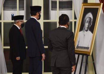 Presiden Anugerahkan Gelar Pahlawan Nasional Pada 6 Tokoh