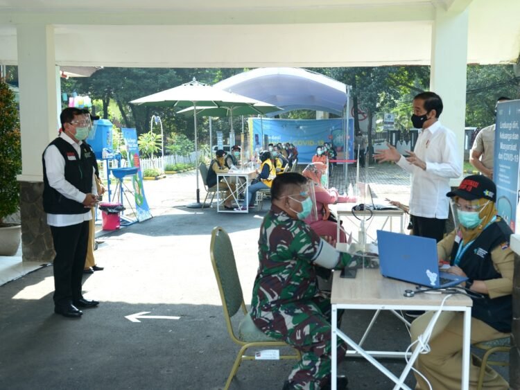 Presiden Jokowi Sidak Pelaksanaan Simulasi Vaksinasi COVID-19 di Kota Bogor