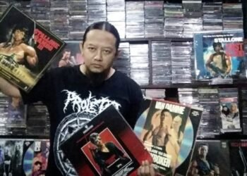 Vokalis Band Metal Asal Tangsel Punya Segudang Koleksi Musik dan Film