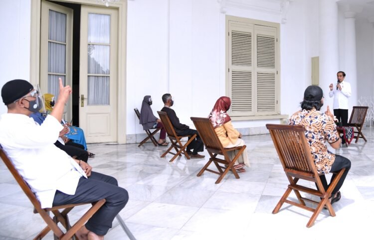 Presiden Jokowi Ajak Masyarakat Ikuti Program Vaksinasi COVID-19