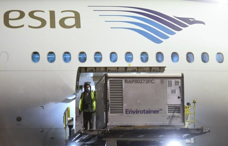 Vaksin COVID-19 Tiba di Tanah Air