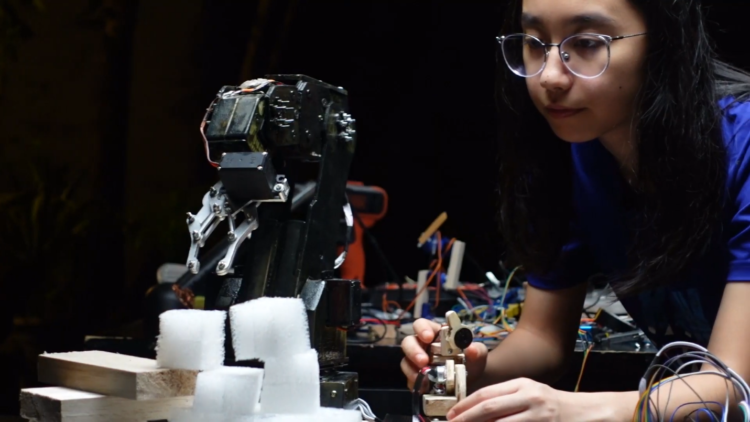 Siswa Sinarmas World Academy Juara Pertama WRO 2020-X Canada