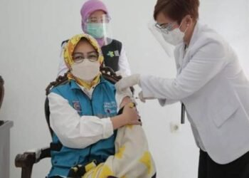 Jalani Vaksinasi, Airin Yakin Pandemi Covid-19 Segera Berakhir