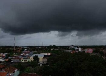 Januari-Februari Puncak Hujan Lebat, Waspada Cuaca Ekstrem Pandeglang Diguncang 200 Kali Gempa