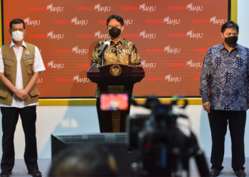 Menkes Sebut Vaksinasi COVID-19 Akan Dimulai Pekan Depan