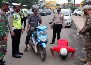 Operasi Yustisi Covid-19 Kota Serang, Belasan Pelanggar Prokes Disanksi Push Up