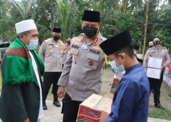Peduli Santri, Kapolda Banten Lakukan Kegiatan Saba Pesantren