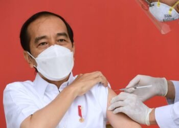 Presiden Jokowi Menerima Vaksin Covid-19 Perdana