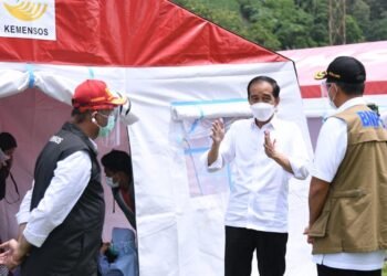 Presiden Kunjungi Posko Pengungsian Mamuju dan Pastikan Bantuan bagi Warga Terdampak Gempa
