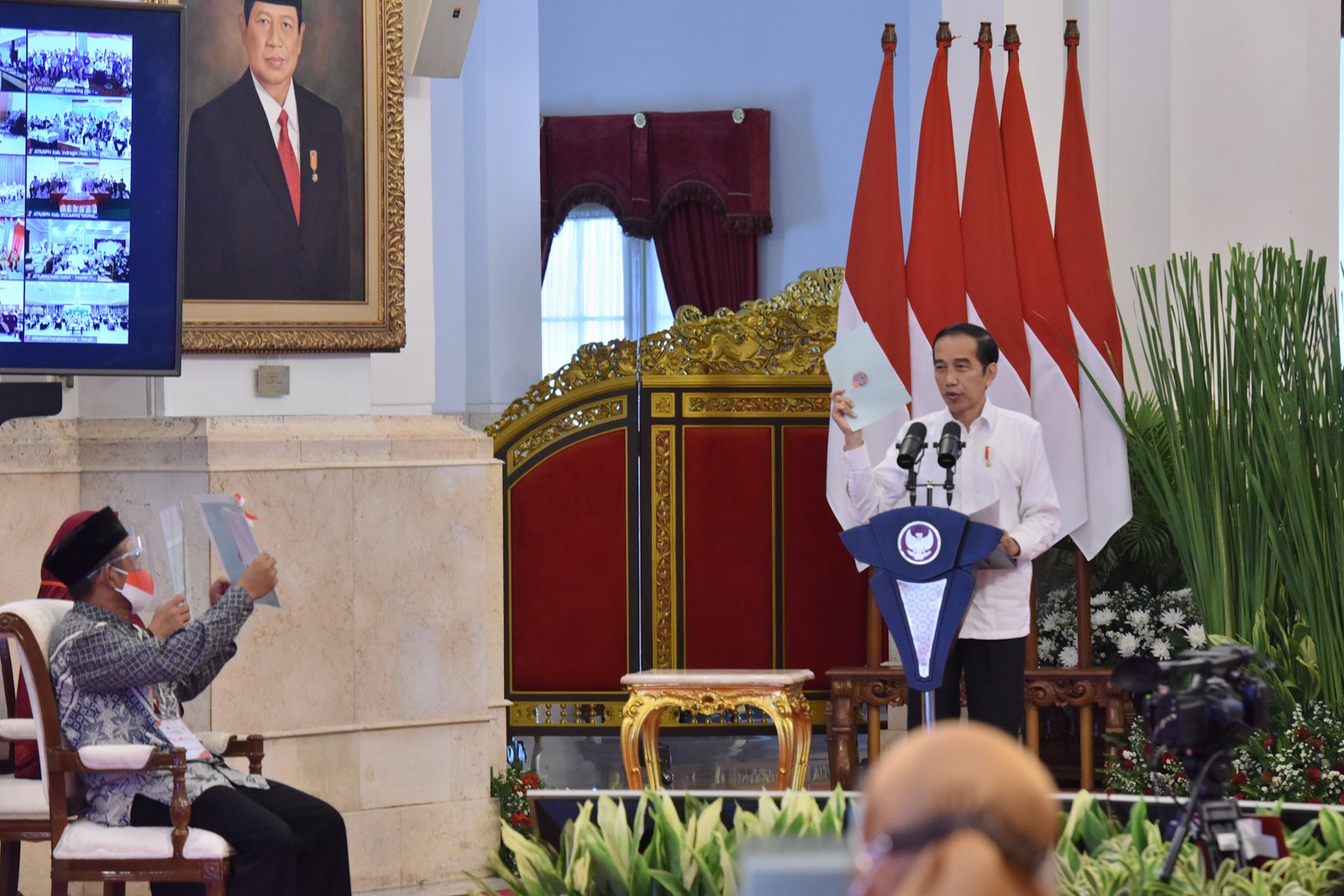 Presiden Serahkan Sertifikat Tanah Untuk Rakyat Se Indonesia