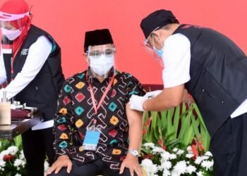 Rois Syuriah PBNU: Tak Perlu Takut, Yakin Bahwa Vaksin Ini Sesuatu yang Halal dan Aman