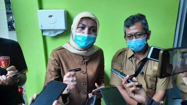Tolak Disuntik Vaksin Covid-19, Sanksi Menanti