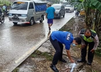Truk Seruduk Warung dan 2 Unit Motor, Satu Korban Tewas di Tempat