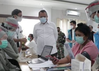 Wakil Walikota Tangsel Pantau Vaksinasi Tenaga Medis