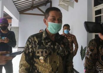 Walikota Serang Gagal Divaksin karena Durian