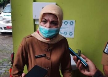 Warga Tak Mau Divaksin Covid-19? Ini Sanksinya