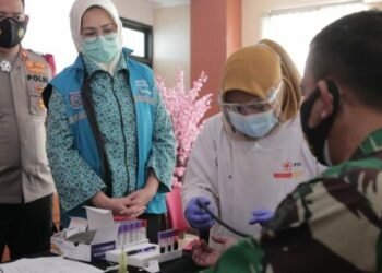 Aparat Penyintas Covid-19 Kompak Donor Plasma di Tangsel