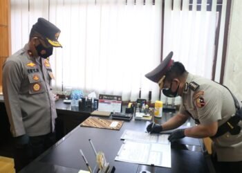 Dengan Penerapan Prokes, Wakapolda Pimpin Sertijab Kabid Dokes Polda Banten