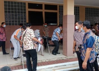 Hasanudin BJ: Vaksin Tahap II di Kota Tangerang Langgar Prokes