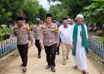 Jalin Silaturahmi, Kapolda Banten Sowan ke Ulama KH. Yusuf Prianadi