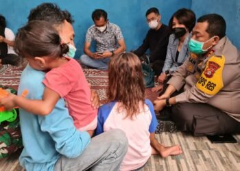 Polres Tangsel Beri Beasiswa Pendidikan Untuk Almarhum Prajurit TNI yang Tewas Ditembak di Cafe