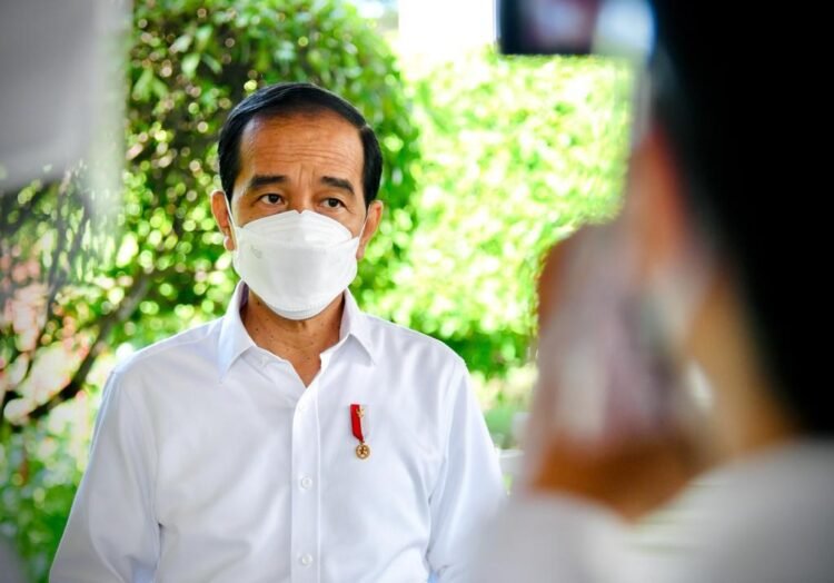 Presiden Bertemu Lima Gubernur Bahas Penguatan Pembatasan Kegiatan Masyarakat Level Mikro dan 3T