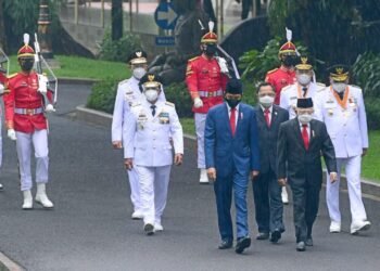 Presiden Jokowi Lantik Gubernur Beserta Wakil Gubernur Kalimantan Utara dan Sulawesi Utara