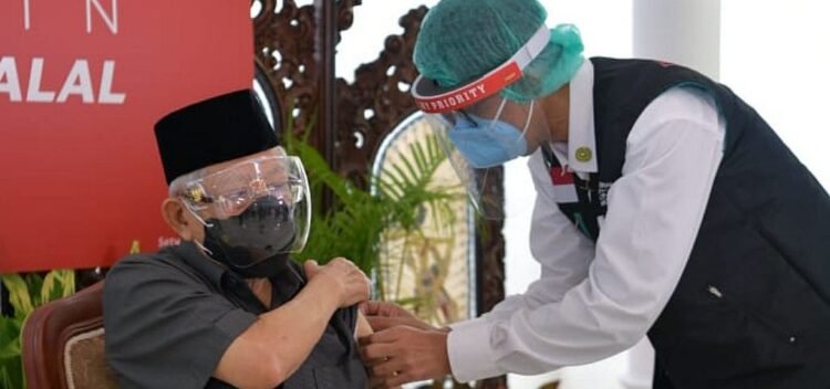 Sudah Divaksin, Wapres Ajak Penduduk Lansia Lakukan Vaksinasi