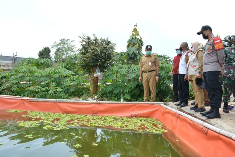 Tinjau Kampung Tangguh Jaya Di Bojong Nangka, Bupati Zaki: Contoh Bagi Kelurahan Lain