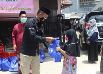Polisi Sayang Anak Yatim, Polda Banten Salurkan Puluhan Paket Sembako dan Masker Kepada Anak-anak di Rumah Yatim dan Dhuafa