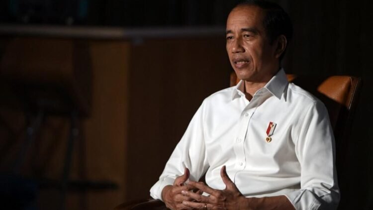 Presiden: Jangan Panik, Tetap Disiplin Jalankan Prokes