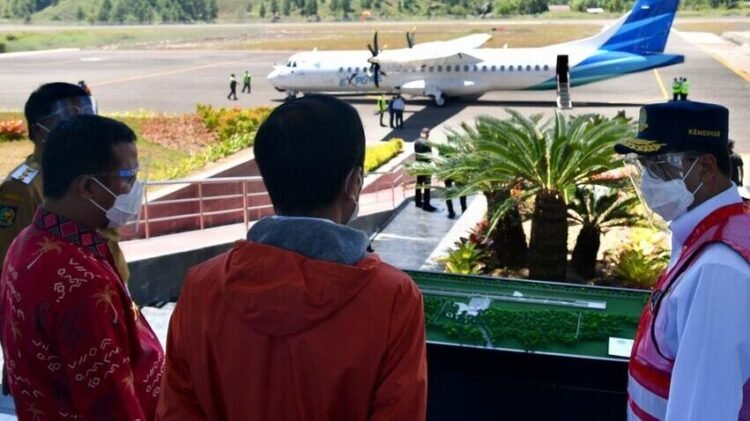 Presiden Jokowi Resmikan Bandara Toraja