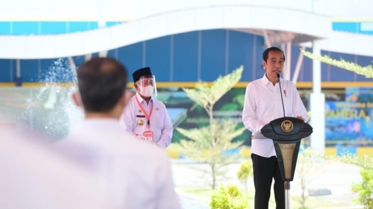 Presiden Jokowi Resmikan Terminal Baru Bandara Kuabang di Halmahera Utara